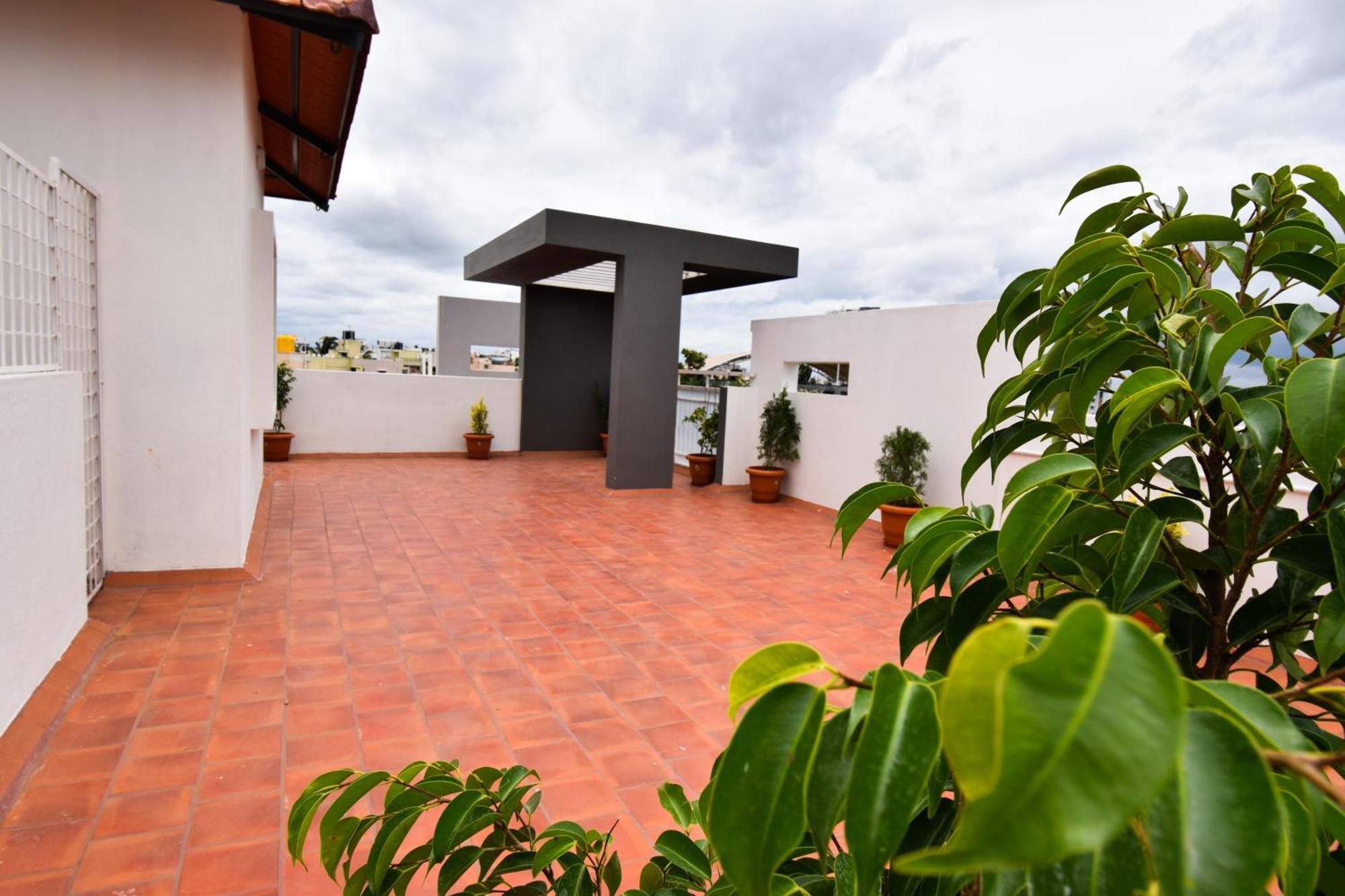 Staymazing-1,2 & 3 Bhk Ac Apartments In Hebbal-5Mins To Manyata-30Mins To Airport Bangalore Buitenkant foto